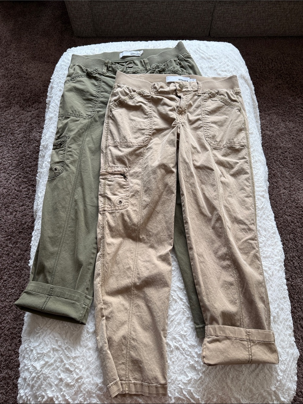 Sonoma women’s Cargo capris in Olive Green & Khaki